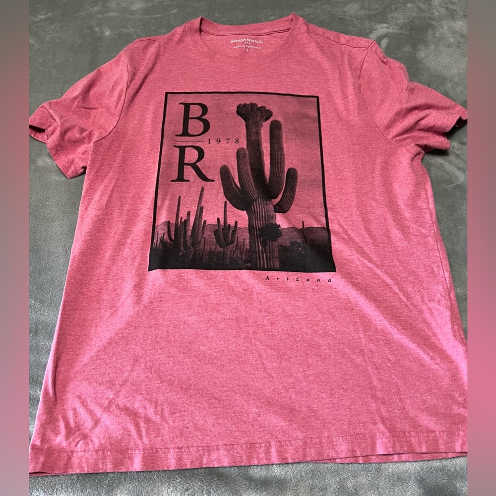 NWOT Banana Republic Factory T-Shirt